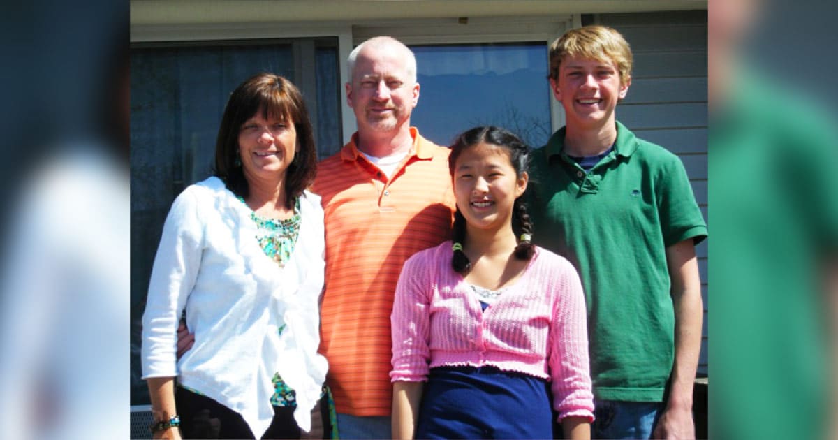 Hope with her family in 2009.